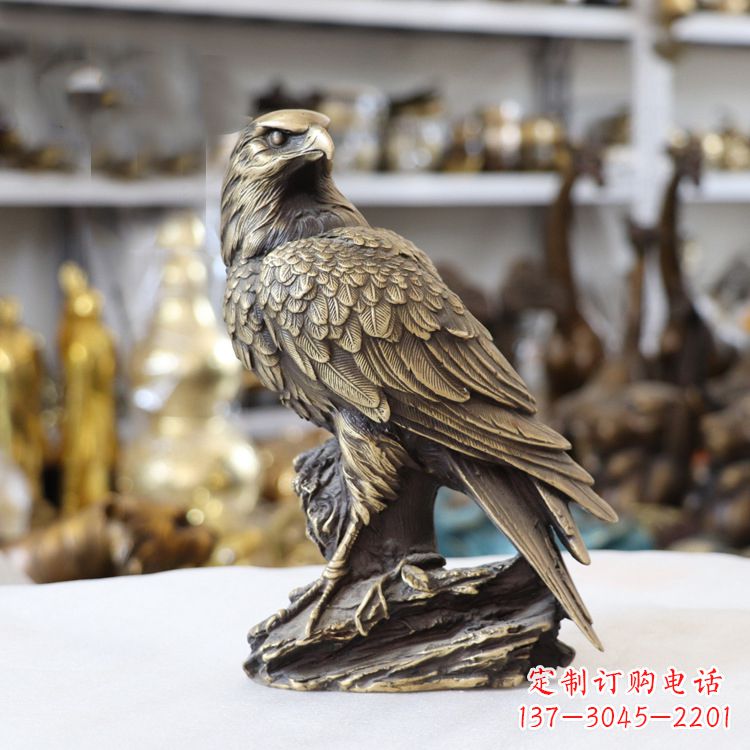 重庆纯铜老鹰雕塑传承自然之美