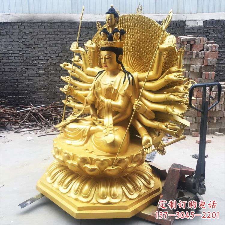 重庆精美纯铜千手观音雕塑