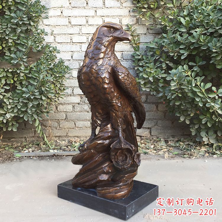 重庆铸造精美的老鹰雕塑