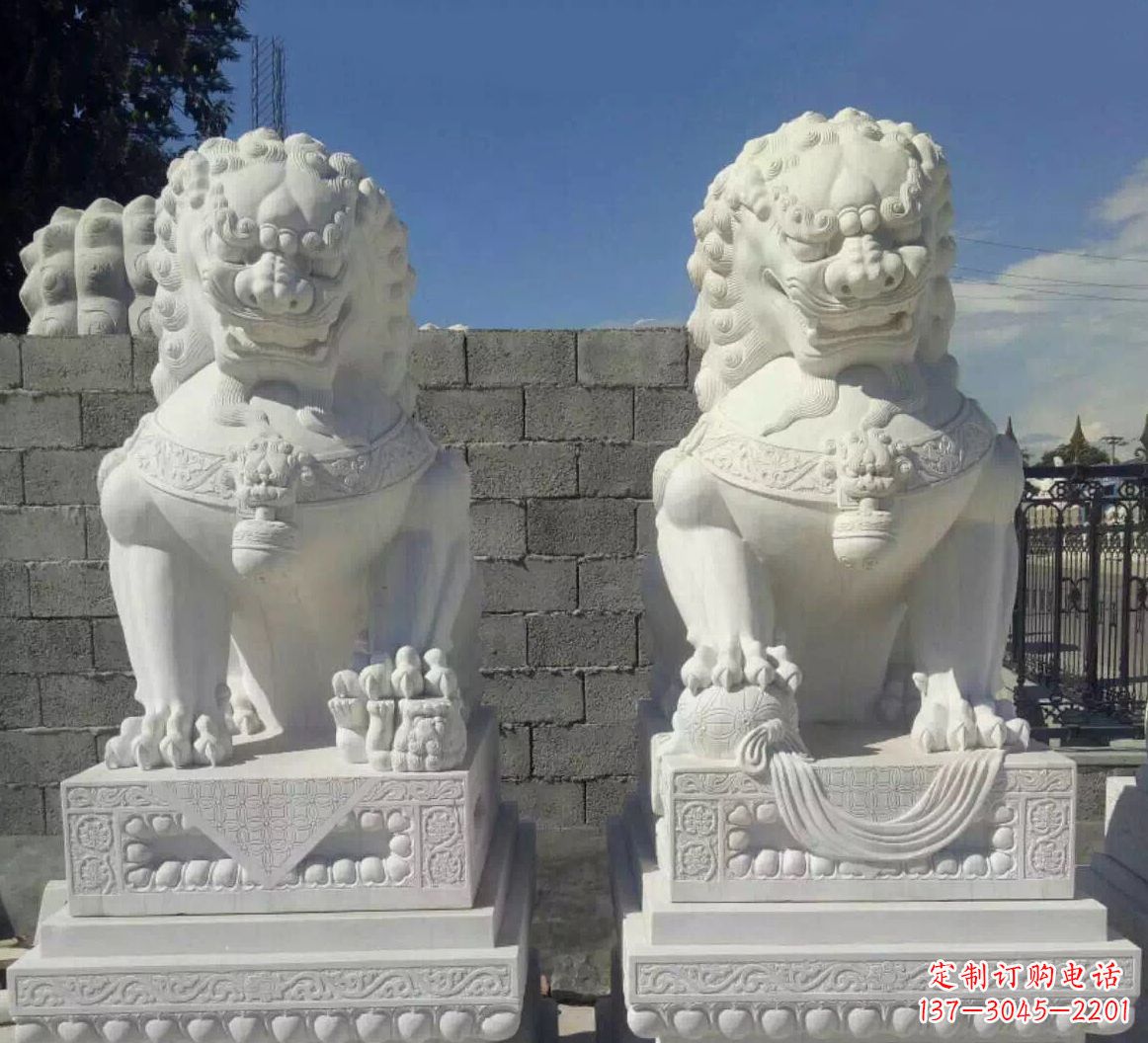 重庆该雕塑。