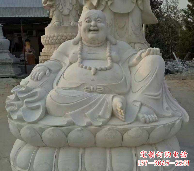重庆和尚雕塑传承中国文化的艺术精品