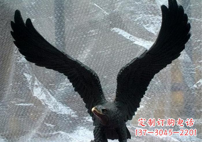 重庆大鹏展翅玻璃钢老鹰雕塑