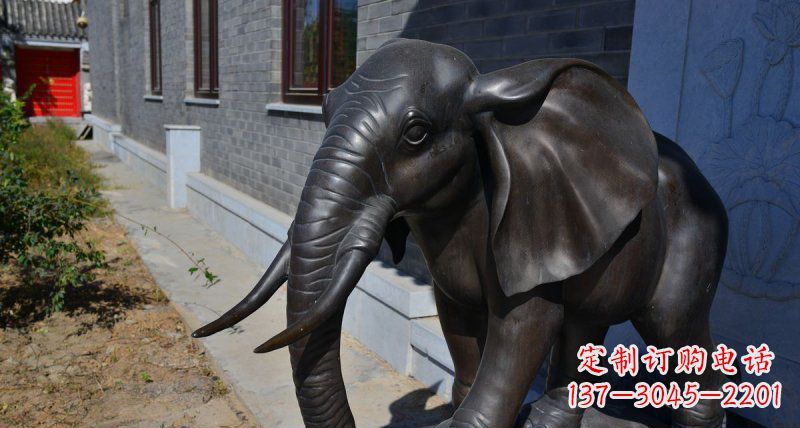 重庆优雅大象铜雕