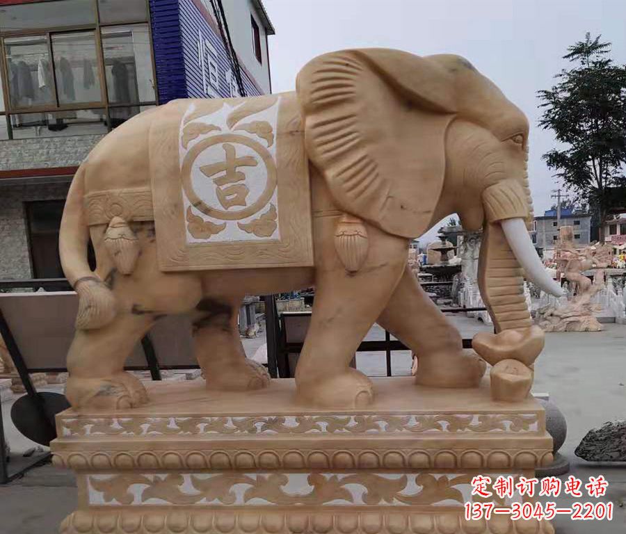 重庆大象镂空石雕