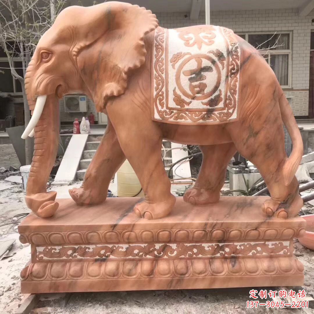 重庆大象柱子石雕景区