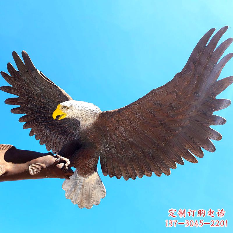 重庆精致仿真老鹰玻璃钢雕塑