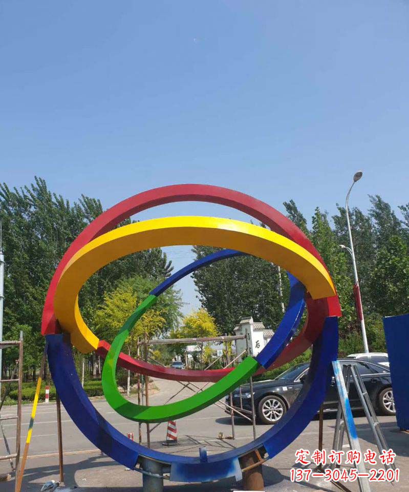 重庆大型不锈钢广场圆环景观雕塑