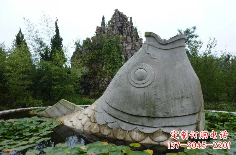 重庆大型喷水鲤鱼石雕