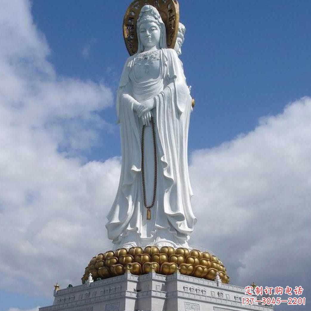 重庆大型三面观音菩萨石雕