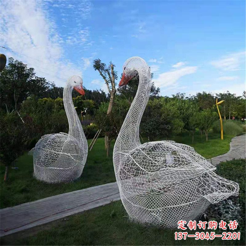 重庆梦幻般的大型网格天鹅景观动物雕塑