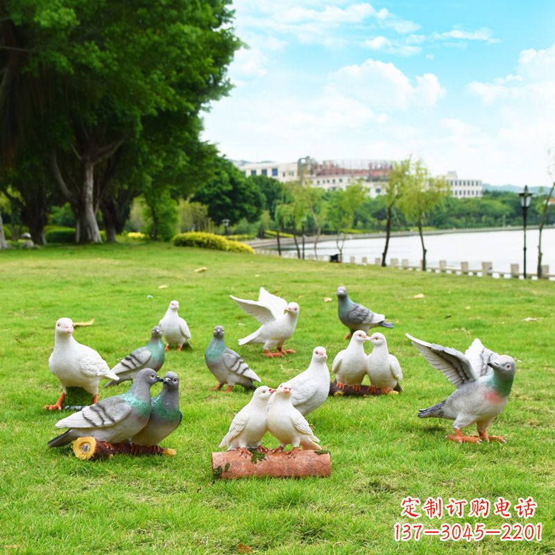 重庆大学雕塑手举和平鸽