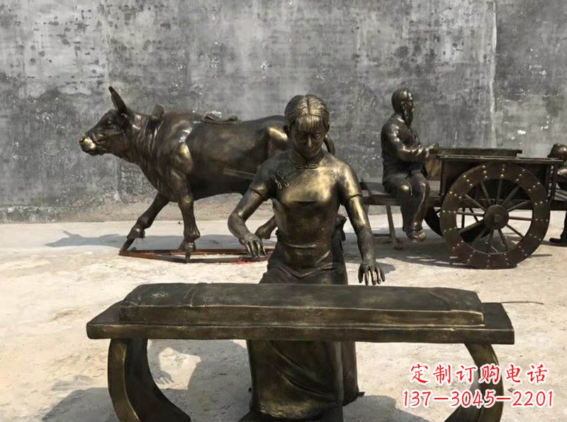 重庆铜制古筝人物校园景观雕塑