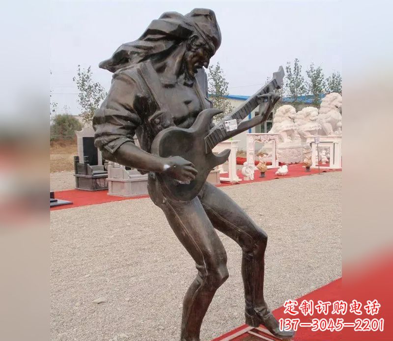 重庆弹吉他广场小品人物铜雕
