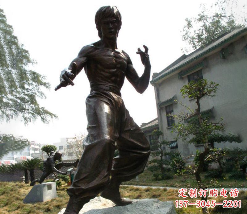 重庆传奇人物李小龙铜雕