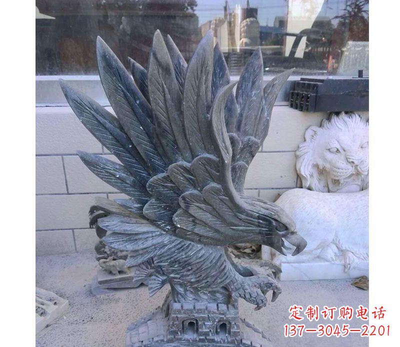 重庆动物雄鹰石雕