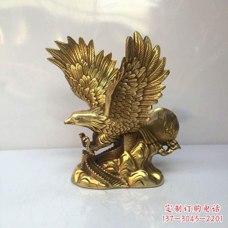 重庆镀金铜雕老鹰雕塑摆件