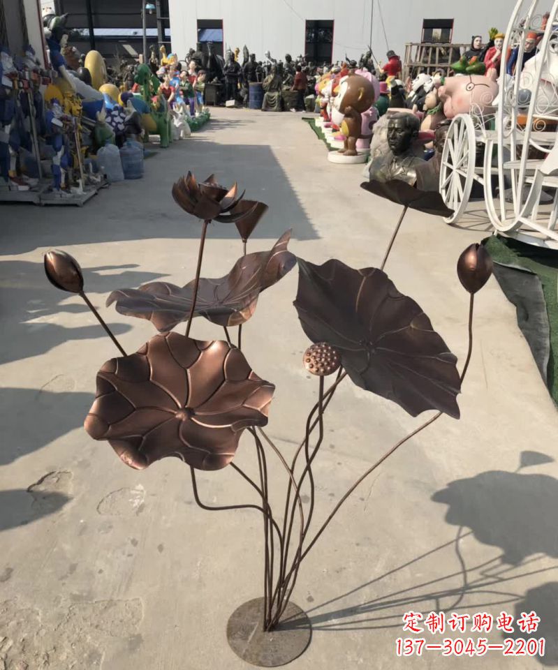 重庆精美锻铜荷花雕塑