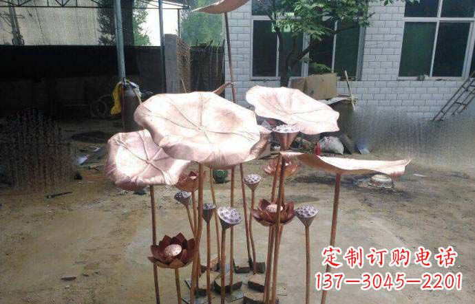 重庆锻铜荷叶雕塑