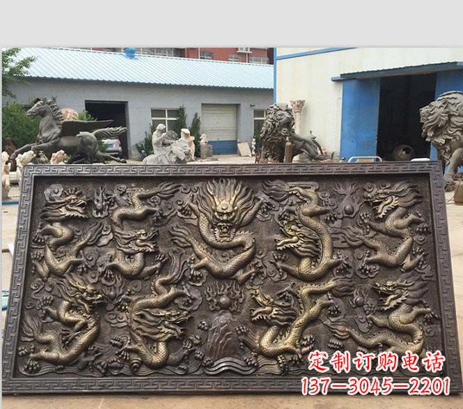 重庆锻铜九龙浮雕雕塑