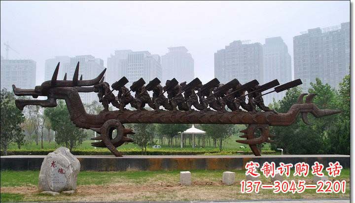 重庆锻铜赛龙舟雕塑