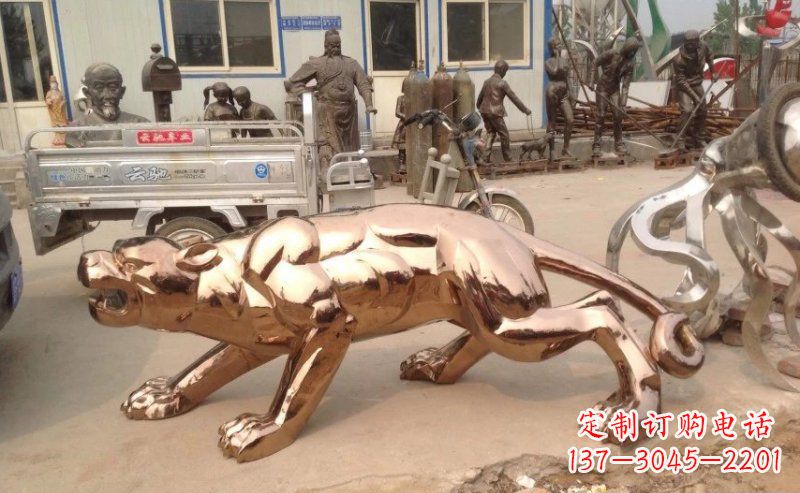 重庆精美不锈钢豹子雕塑