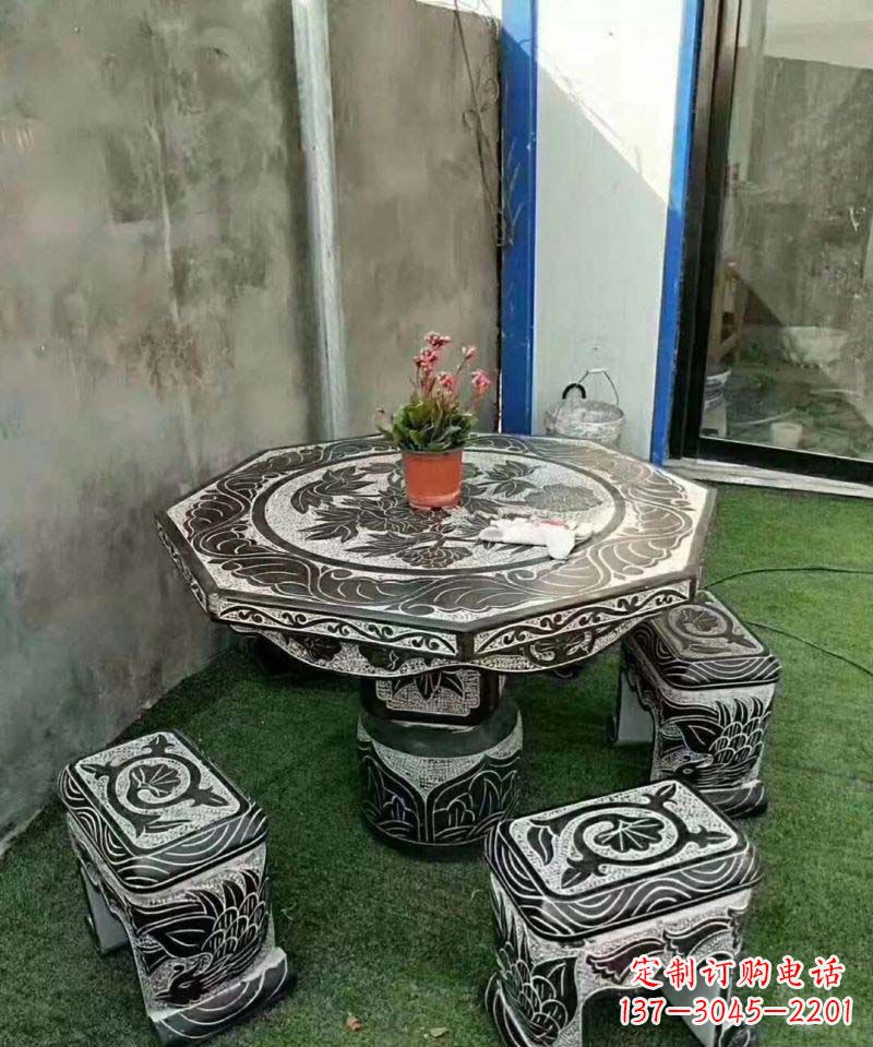 重庆多边形石头桌凳雕塑