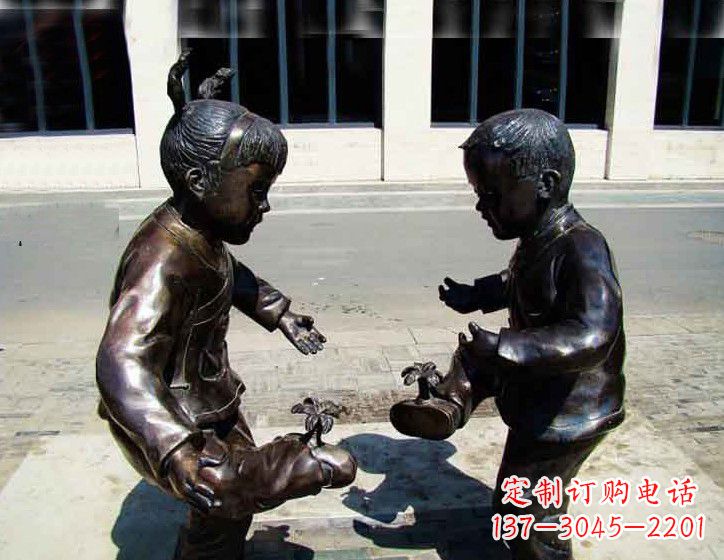 重庆儿童斗鸡铜雕
