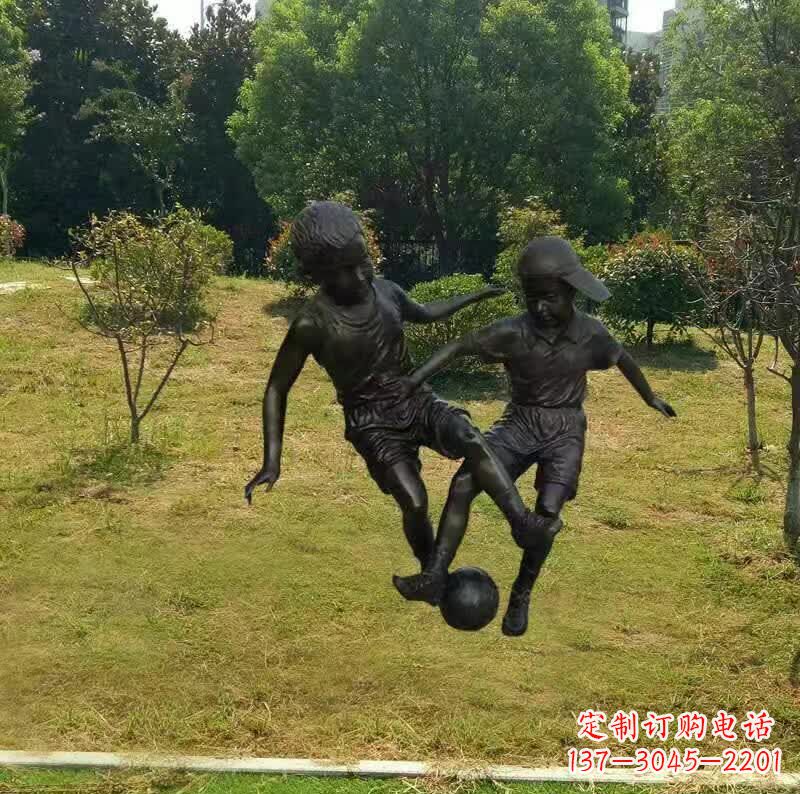 重庆中领雕塑出品,精致足球雕塑,带您重温童年欢乐