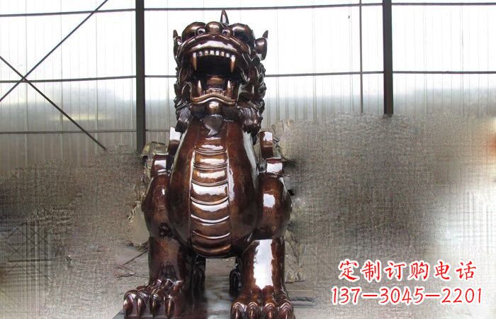 重庆法院门口獬豸铜雕