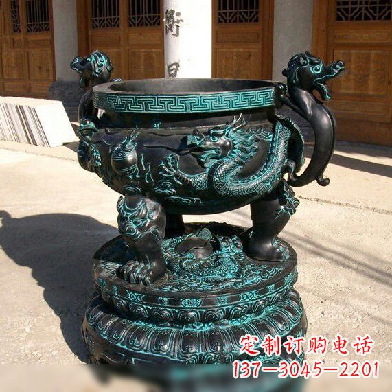 重庆仿古龙纹鼎青铜器