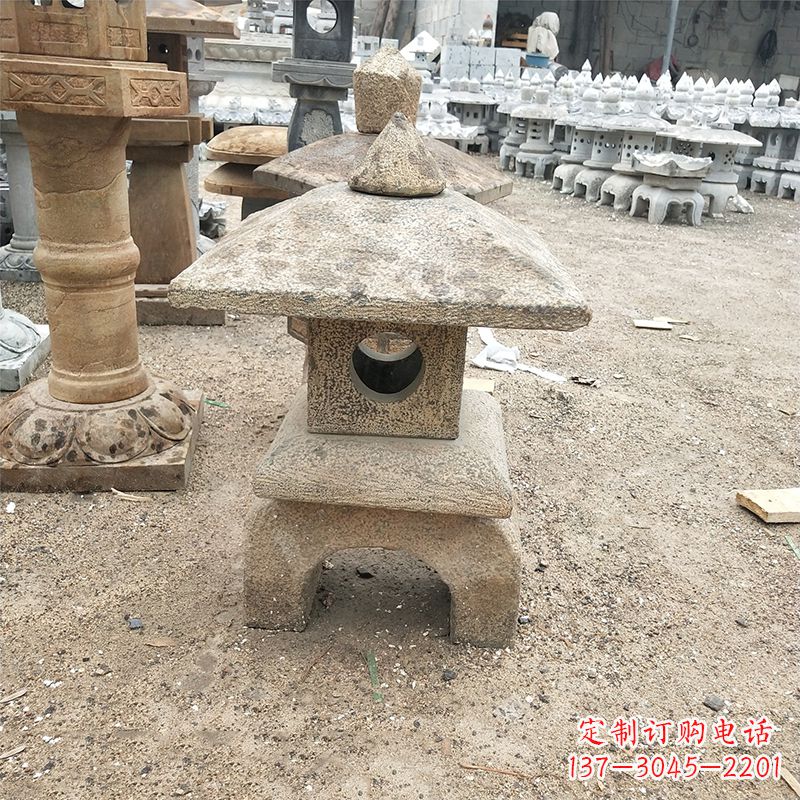 重庆精美仿古石雕灯笼雕塑