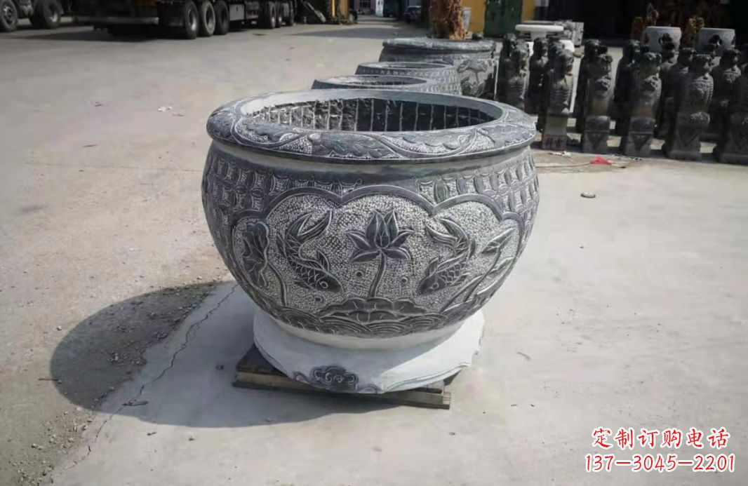 重庆仿古石水缸荷花鲤鱼石雕