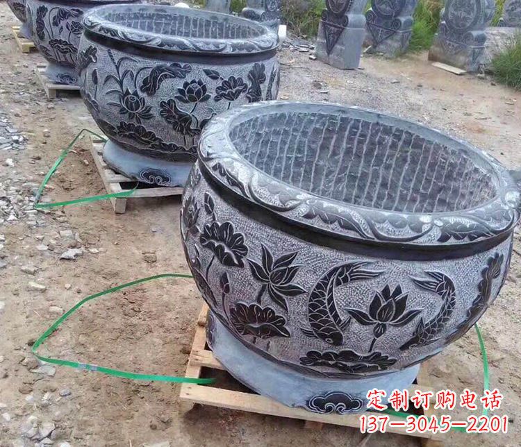 重庆古典水缸雕塑