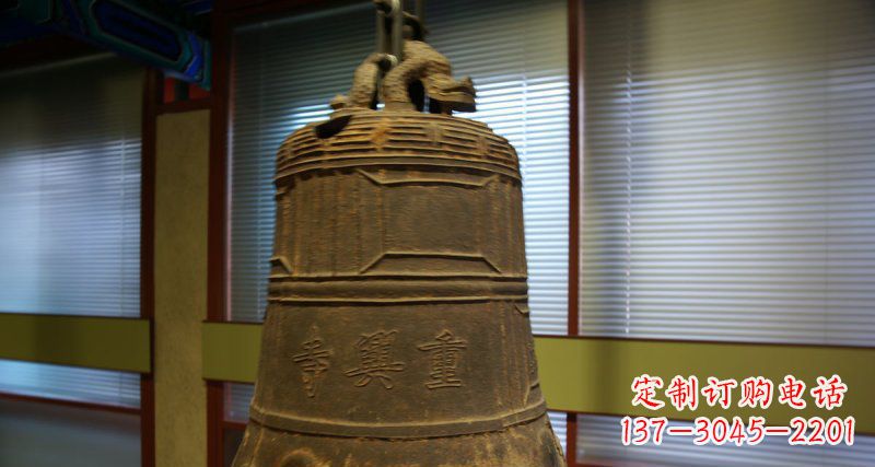 重庆仿古铜钟雕塑定制