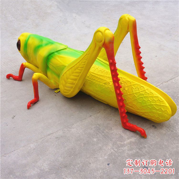 重庆仿真蝗虫玻璃钢蚂蚱雕塑