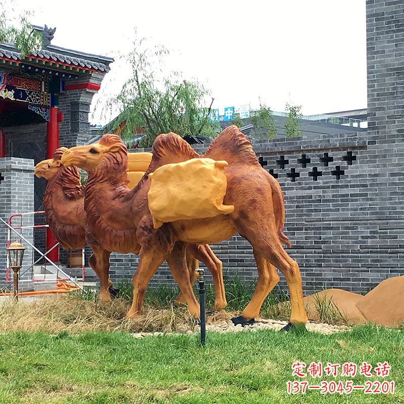 重庆仿真骆驼景观雕塑-景区景点仿真动物景观摆件