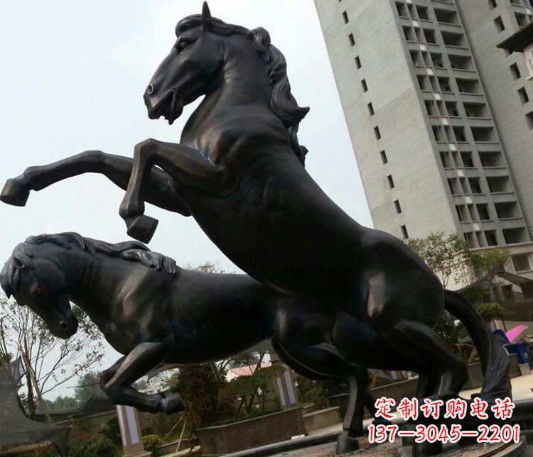 重庆公园奔马动物铜雕塑