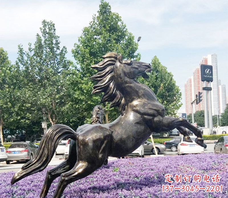 重庆公园奔马铜雕