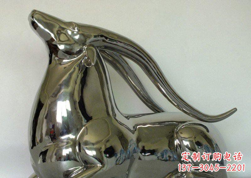 重庆中领雕塑定制公园装饰不锈钢羚羊雕塑