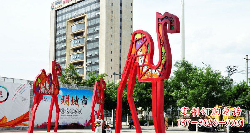 重庆品质精良的公园不锈钢骆驼雕塑