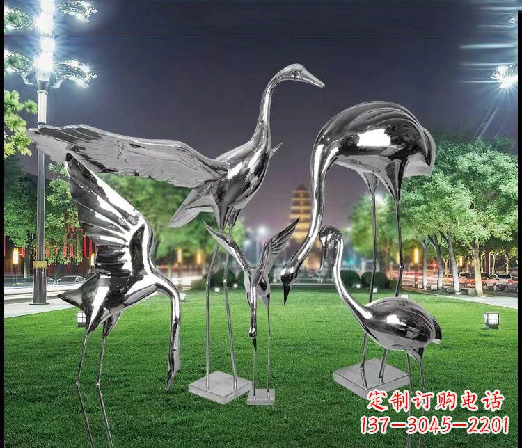 重庆大型不锈钢仙鹤雕塑