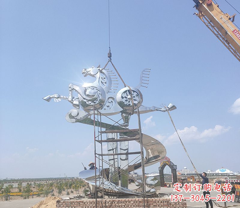 重庆飞马雕塑,美景流驰