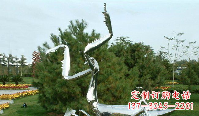 重庆不锈钢螳螂雕塑