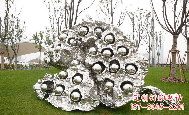 重庆不锈钢莲蓬雕塑浓缩东方文化的美感