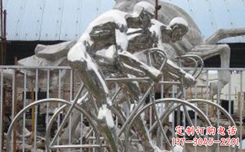 重庆铸造不锈钢骑自行车景观雕塑
