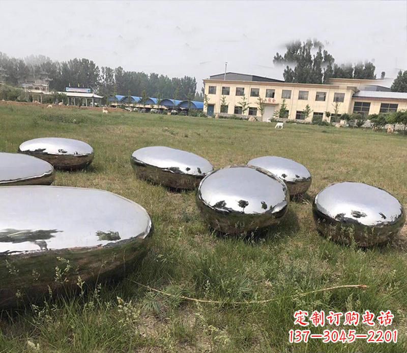 重庆精美不锈钢水滴景观雕塑