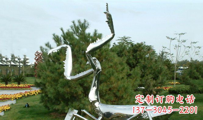 重庆优雅大气的不锈钢螳螂雕塑