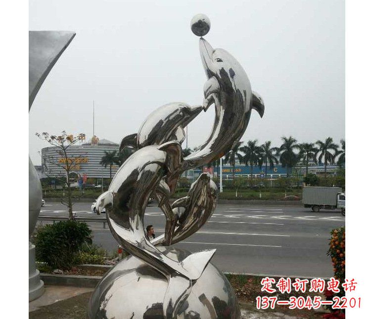 重庆海豚雕塑多功能不锈钢跳跃玩球