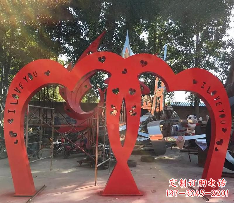 重庆中领雕塑新款不锈钢心形拱门雕塑