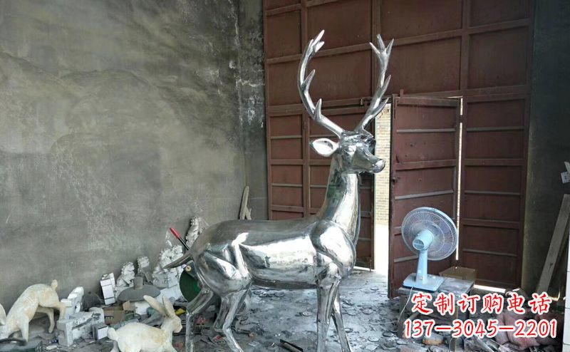 重庆艺术精美的不锈钢鹿装置雕塑